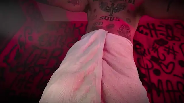 Snapshot of Junihn0 chatting on February 8, 12:06 pm Junihn0 online show from February 8, 12:06 pm