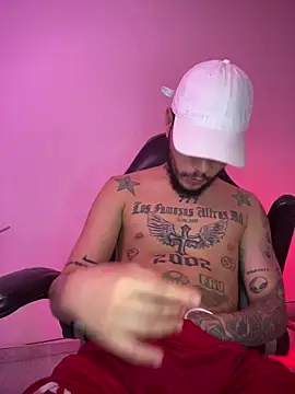 Snapshot of Junihn0 chatting on November 18, 10:36 pm Junihn0 online show from November 18, 10:36 pm