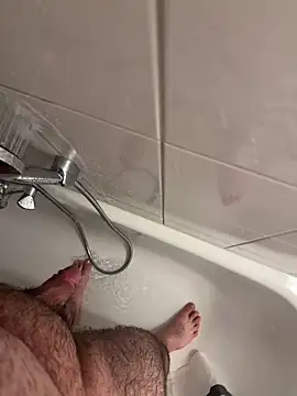 Snapshot of Loco42- chatting on November 3, 9:59 pm Loco42- online show from November 3, 9:59 pm