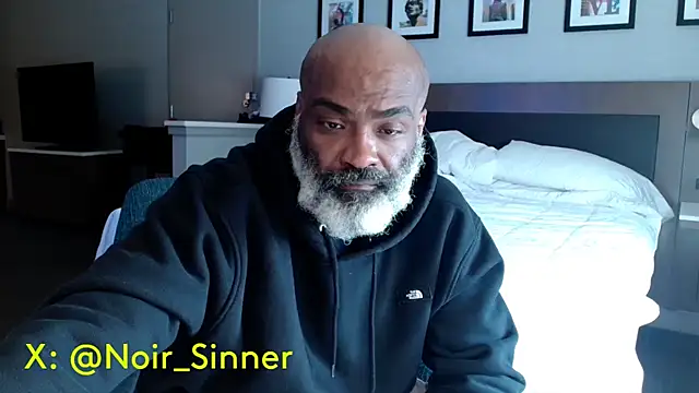 Snapshot of sinnernoir chatting on September 23, 2:53 pm sinnernoir online show from September 23, 2:53 pm