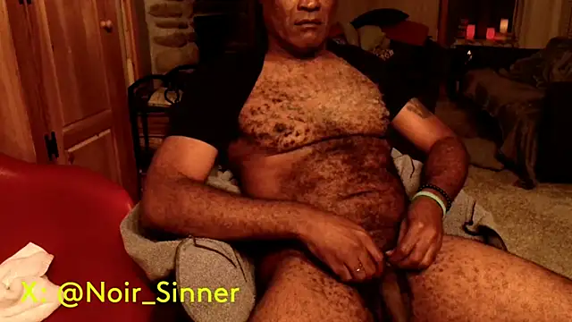 Snapshot of sinnernoir chatting on September 30, 6:18 am sinnernoir online show from September 30, 6:18 am