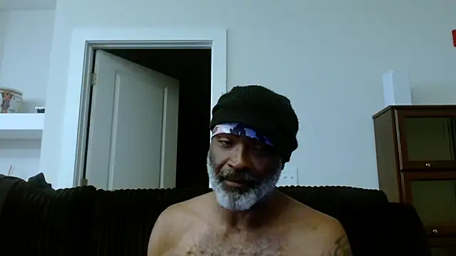 Snapshot of sinnernoir chatting on May 23, 3:01 am sinnernoir online show from May 23, 3:01 am