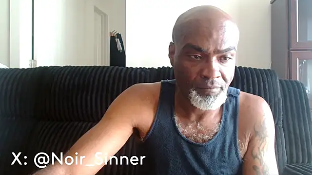 Snapshot of sinnernoir chatting on June 5, 8:58 pm sinnernoir online show from June 5, 8:58 pm