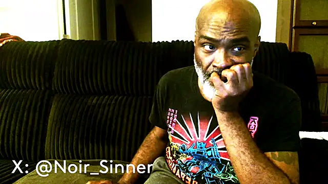 Snapshot of sinnernoir chatting on June 23, 7:06 am sinnernoir online show from June 23, 7:06 am