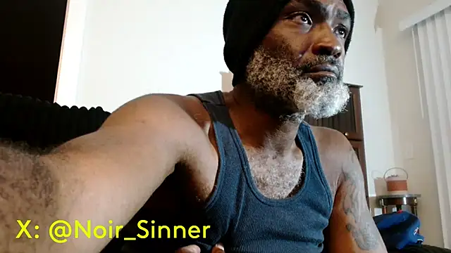 Snapshot of sinnernoir chatting on June 30, 3:07 am sinnernoir online show from June 30, 3:07 am