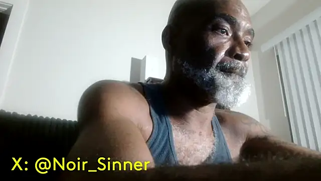 Snapshot of sinnernoir chatting on July 9, 2:26 am sinnernoir online show from July 9, 2:26 am