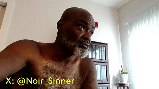 Snapshot of sinnernoir chatting on July 10, 1:14 pm sinnernoir online show from July 10, 1:14 pm