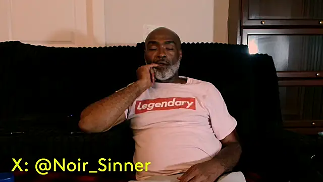 Snapshot of sinnernoir chatting on July 16, 6:08 am sinnernoir online show from July 16, 6:08 am