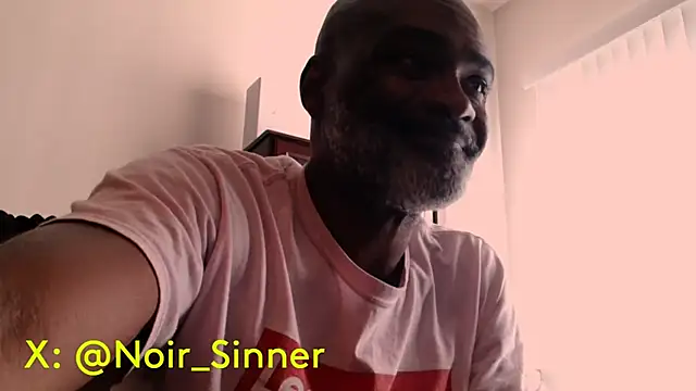 Snapshot of sinnernoir chatting on July 16, 6:58 pm sinnernoir online show from July 16, 6:58 pm