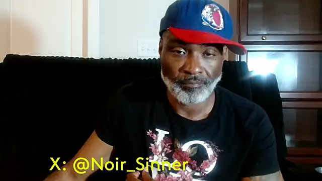 Snapshot of sinnernoir chatting on July 24, 4:43 am sinnernoir online show from July 24, 4:43 am