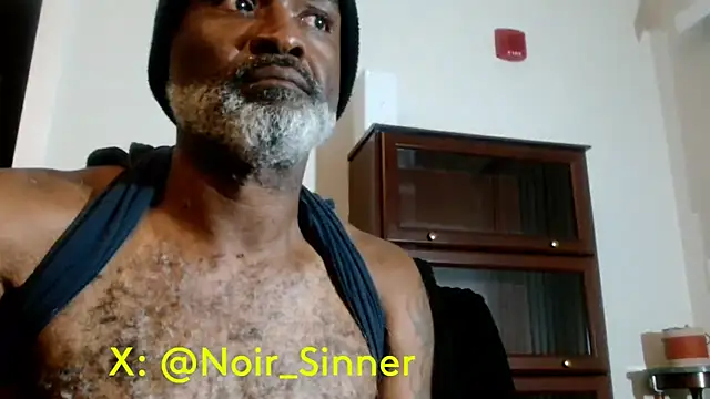Snapshot of sinnernoir chatting on July 25, 4:54 am sinnernoir online show from July 25, 4:54 am
