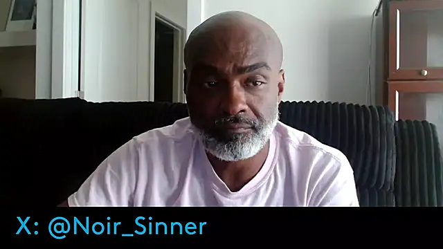 Snapshot of sinnernoir chatting on July 28, 6:53 pm sinnernoir online show from July 28, 6:53 pm
