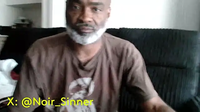 Snapshot of sinnernoir chatting on July 31, 2:49 pm sinnernoir online show from July 31, 2:49 pm