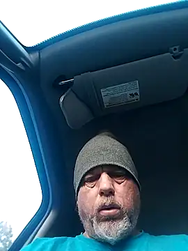 Snapshot of Rayc61 chatting on February 9, 10:36 pm Rayc61 online show from February 9, 10:36 pm