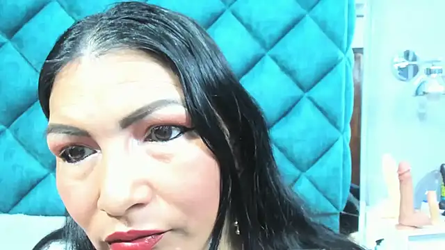 Snapshot of PENELOPELEWISs chatting on November 20, 12:55 am PENELOPELEWISs online show from November 20, 12:55 am