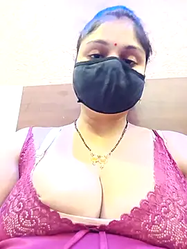 Snapshot of Cute-Aadhvita chatting on May 3, 6:58 pm Cute-Aadhvita online show from May 3, 6:58 pm