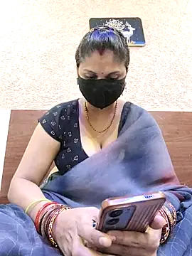 Snapshot of Cute-Aadhvita chatting on July 8, 4:22 pm Cute-Aadhvita online show from July 8, 4:22 pm