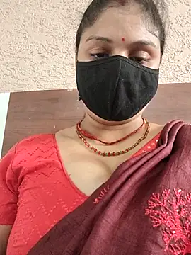 Snapshot of Cute-Aadhvita chatting on July 14, 4:28 am Cute-Aadhvita online show from July 14, 4:28 am