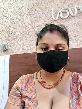 Snapshot of Cute-Aadhvita chatting on July 19, 1:20 am Cute-Aadhvita online show from July 19, 1:20 am