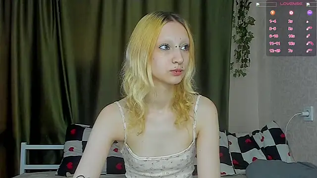Lexy-Woorhez online show from May 6, 11:26 am