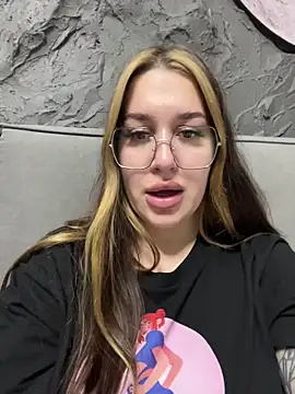 Snapshot of VikiDemi chatting on November 8, 3:56 pm VikiDemi online show from November 8, 3:56 pm