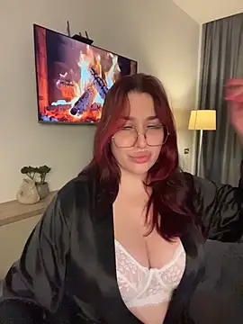 VikiDemi online show from June 1, 10:00 pm