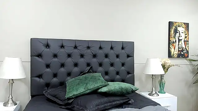 Robin Rief online show from September 10, 3:17 am