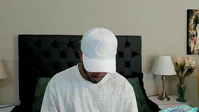 Robin Rief online show from September 14, 3:16 am