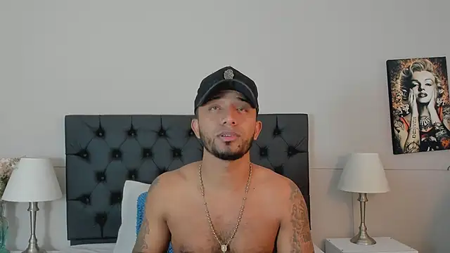 Robin Rief online show from October 4, 3:37 am