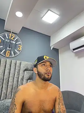 Robin Rief online show from March 26, 7:30 pm