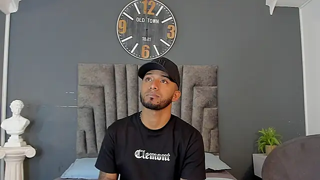 Robin Rief online show from June 22, 7:22 pm