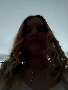 Snapshot of NicoleCut chatting on January 23, 2:17 pm NicoleCut online show from January 23, 2:17 pm