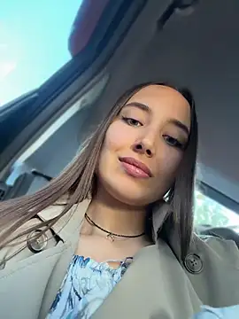 VelvetVixenI online show from June 13, 4:49 pm