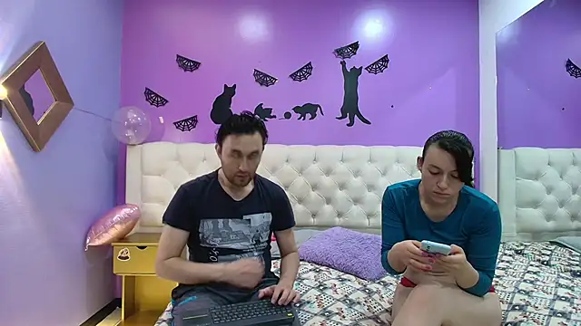 JeremmyAndStacy online show from March 13, 11:30 am