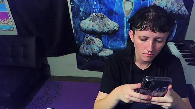  hellostormy  online show from October 31, 9:10 am