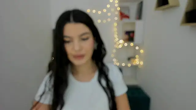 AlluringAriel online show from February 21, 3:23 am