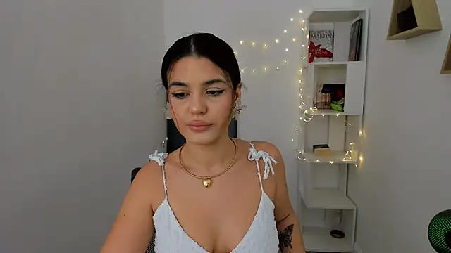 AlluringAriel online show from March 4, 12:33 pm