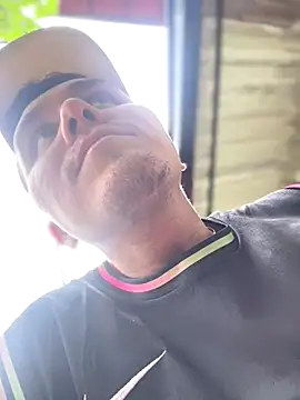 Snapshot of adam-rivera chatting on November 5, 6:19 pm adam-rivera online show from November 5, 6:19 pm