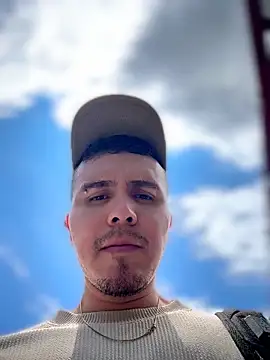 Snapshot of adam-rivera chatting on May 13, 5:32 pm adam-rivera online show from May 13, 5:32 pm