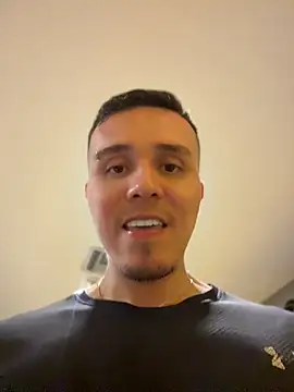 Snapshot of adam-rivera chatting on May 24, 8:25 pm adam-rivera online show from May 24, 8:25 pm