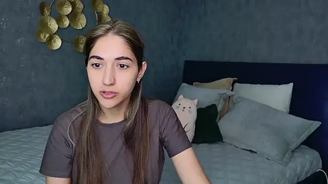 Teresa Stane online show from February 18, 5:31 am