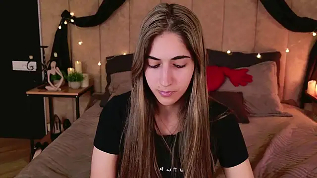 Teresa Stane online show from February 22, 11:46 am