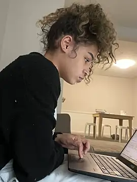 Snapshot of 1prettygem chatting on January 15, 5:15 pm 1prettygem online show from January 15, 5:15 pm