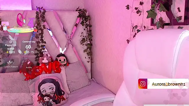 Snapshot of Aurora_Brownn chatting on November 25, 4:23 am Aurora Brownn online show from November 25, 4:23 am