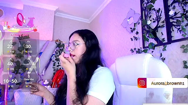 Snapshot of Aurora_Brownn chatting on November 28, 4:37 am Aurora Brownn online show from November 28, 4:37 am