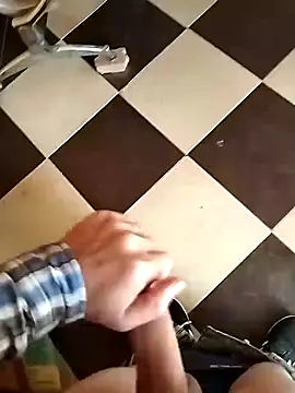 Snapshot of ahme_bebo chatting on February 1, 12:05 pm ahme bebo online show from February 1, 12:05 pm