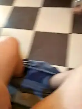 Snapshot of ahme_bebo chatting on February 13, 10:23 am ahme bebo online show from February 13, 10:23 am