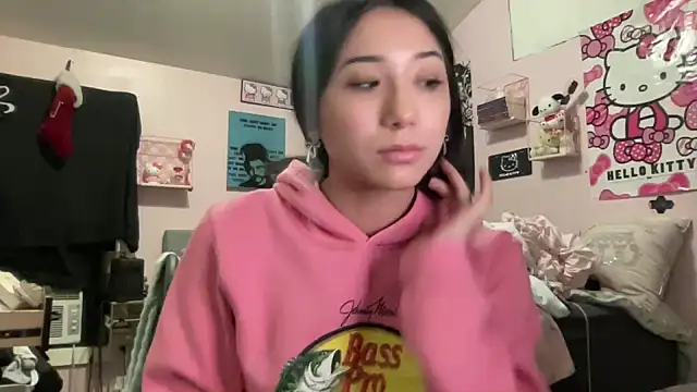 Snapshot of tokyobaby chatting on January 2, 1:06 am tokyobaby online show from January 2, 1:06 am