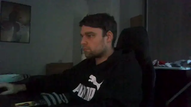 Snapshot of The_big_viking_ chatting on December 16, 1:16 pm The big viking online show from December 16, 1:16 pm