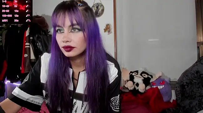 Snapshot of _sakae_ chatting on March 22, 10:37 pm  sakae  online show from March 22, 10:37 pm